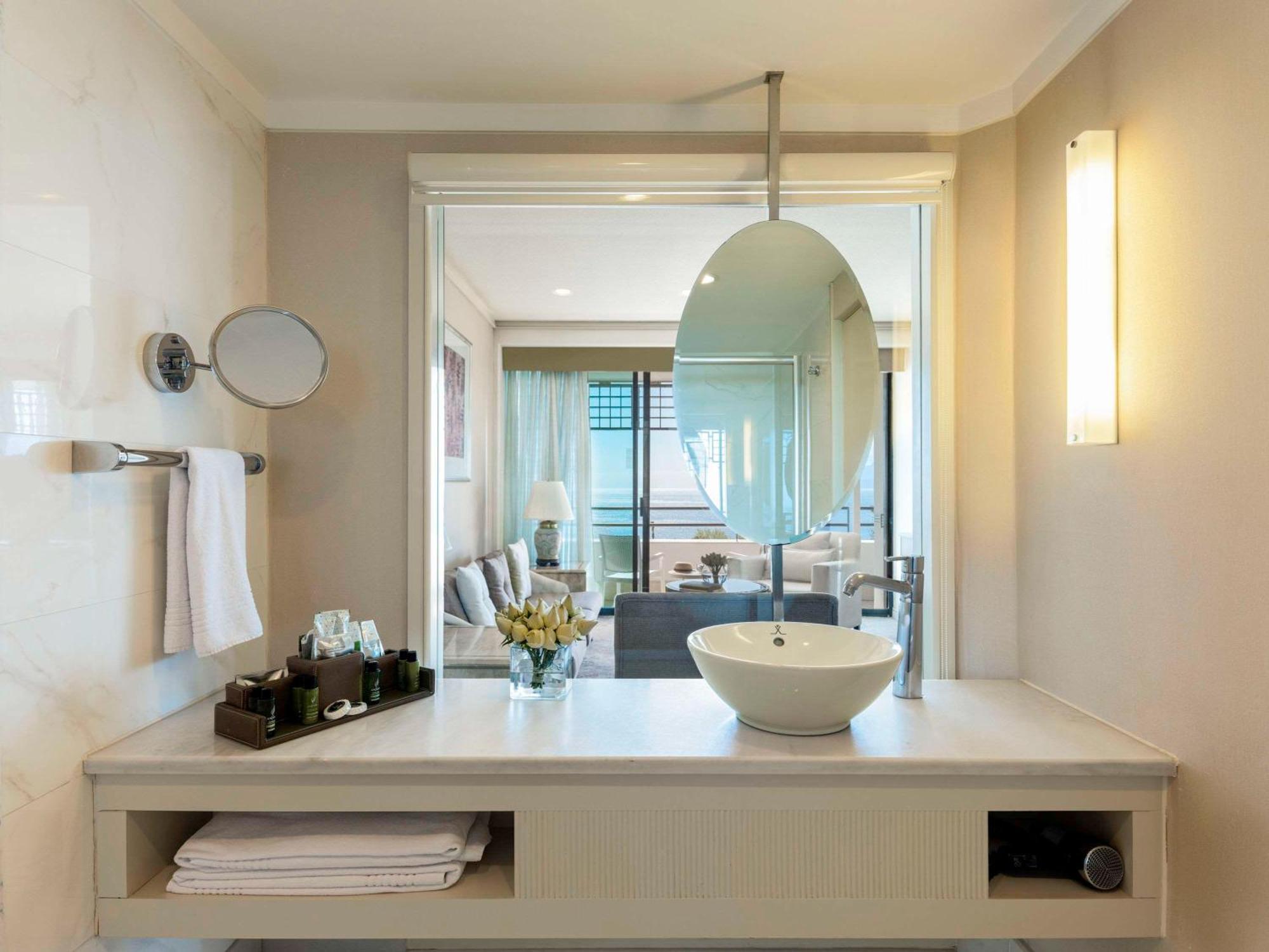 Rixos Downtown - The Land Of Legends Access מלון