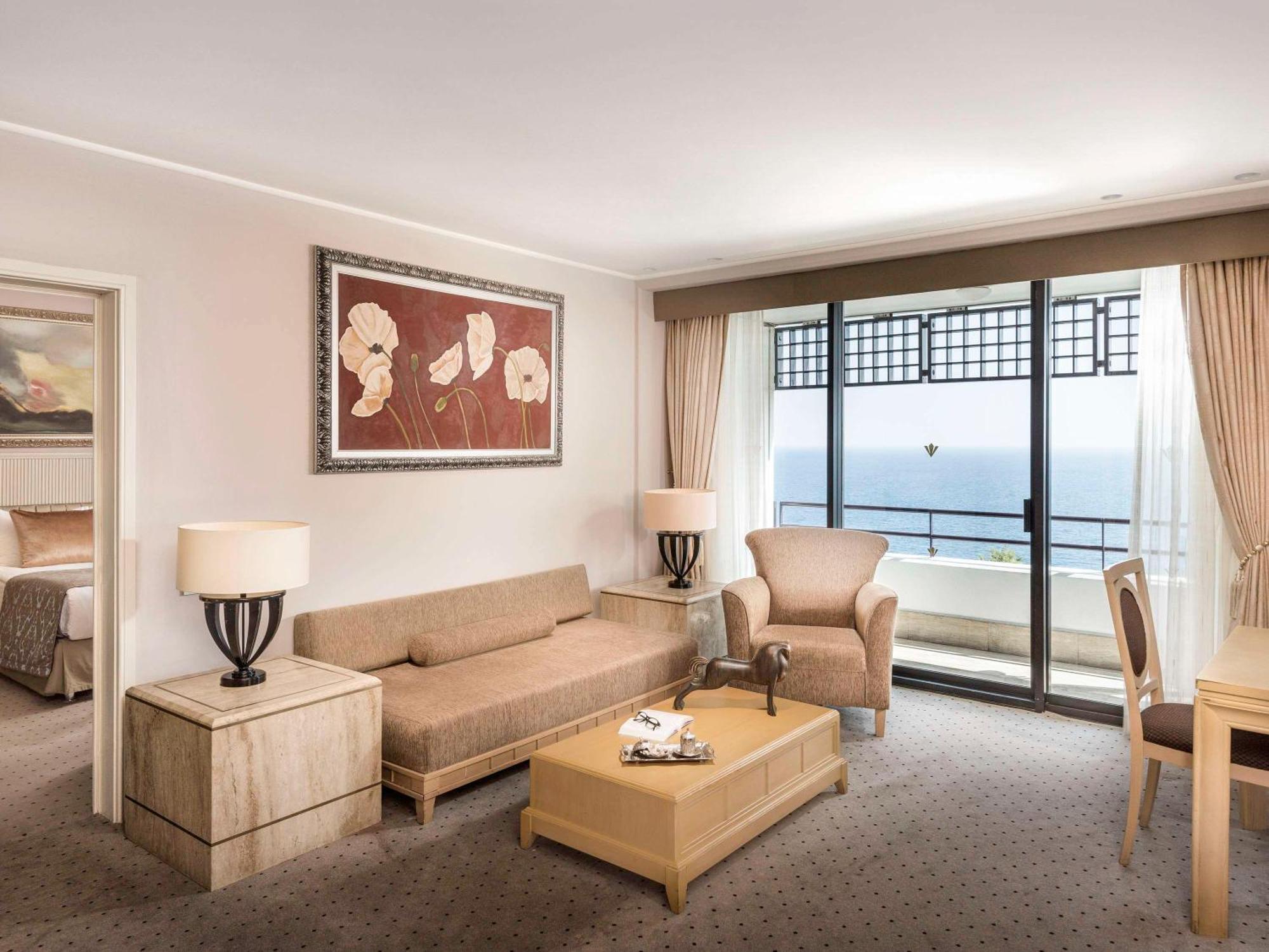 Rixos Downtown - The Land Of Legends Access Готель 5*